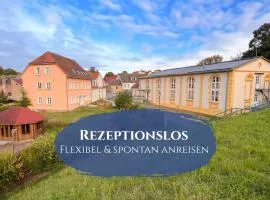 Schlösschen am Rhinufer