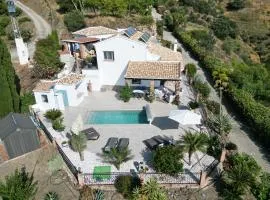 Villa Jessica Sayalonga