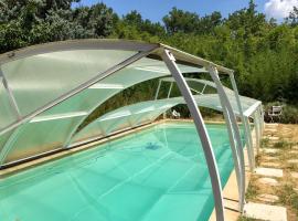 Maison Abbé Avec Piscine – hotel w mieście Gonfaron