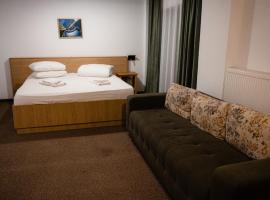 Casa Lazaroiu، فندق رومانسي في كورتا دي أرجيش