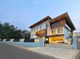 Hotel Grand Residency, viešbutis mieste Mannārakkāt