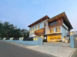 Hotel Grand Residency