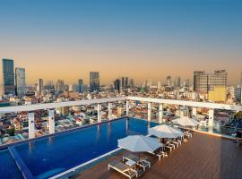 LN Hotel & Residence: Phnom Penh şehrinde bir otel
