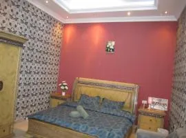 العين الهيلي مصباح بيت14