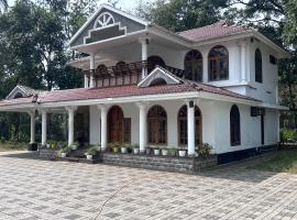 The Grand Sapphires Resort, хотел в Мунар