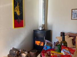 Dreamaia Mountain House, Families & Groups، فندق في Dhrimaía