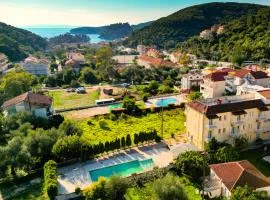 Oliva Resort View & Swimming pool Studios