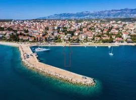 Apartments by the sea Semy