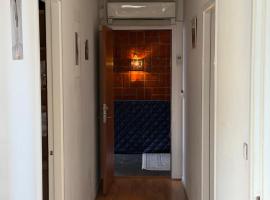 Family Villa ideal for working stays, hotel di Mölndal