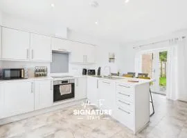 Harveys Yard by Signature Stays, New Hayle Luxury Stay, Walk to Beach, Sleeps 7