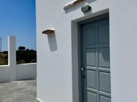 Iosub Houses & Studios - Beach House in Koumbara