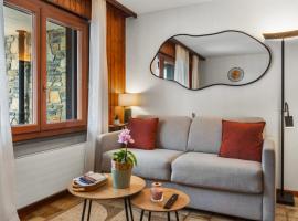 Studio cosy avec piscine intérieure - vue montagne – hotel w mieście Nendaz