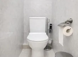 Boulevard 2BR Luxury Apartment