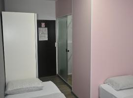 Hostel M, хотел в Марибор