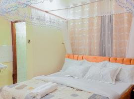 Safari Resort Star one, hotel in Msaranga