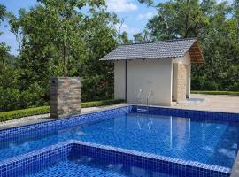 Swimming Pool Bungalow Stay Good Earth Homestay By Travel Chikmagalur & C18, hotel v destinácii Avathi