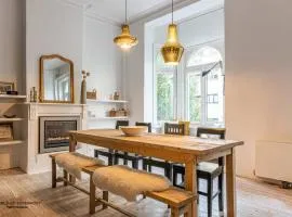 Characteristic house near the beach for 10