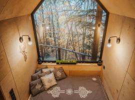 Domek na drzewie Ceprowo, hôtel à Szczyrk