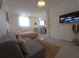 Le nid Bohême Orly - Aéroport - Métro 14