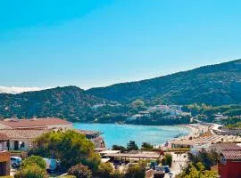 Baja Sardinia Casetta Belvedere 2 with Pool 100m from the Beach