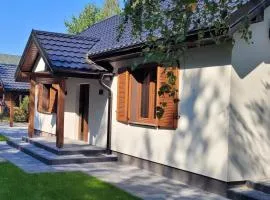 Dworek Brzozowy, Augustów Płaska