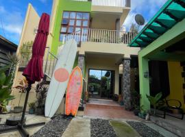 B2-B Guesthouse, hotel em Guiuan