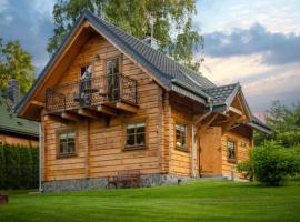 Domek z bali โรงแรมในยาร์โนทูเวค