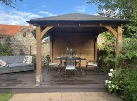 2 Bed in Blakeney oc-1558