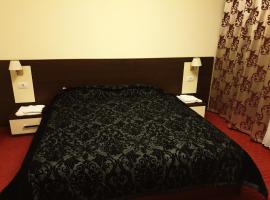Casa Marly, Hotel in Caracal