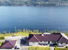 Large house by the sea, hotelli Bergenissä