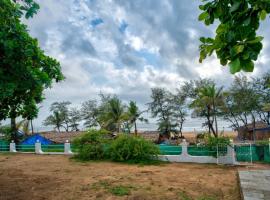 Papilio Beach Front Cottages, hotel sa Baga