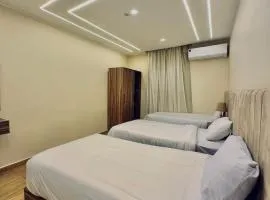 Nodra pyramids hotel