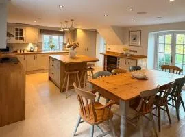 Baydon Estate Character Cottage