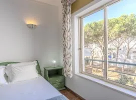 #348 Apartment Madaleno by Home Holidays