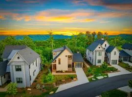 Blowing Rock - Mountain View Club Access & Fireplace