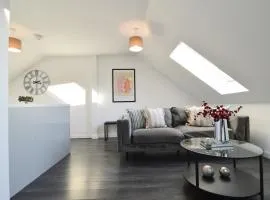 Stylish 1-Bedroom Loft Flat