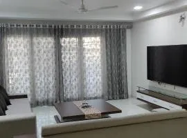 Ultra-Luxurious 3BHK 1st Floor of bungalow