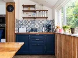 3BR Luxury Peebles Home - Free Parking - Near Glentress