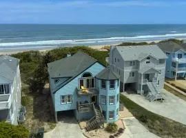 Terning Point - Corolla, Crown Point, Oceanfront, 20 Yds to Beach, Ocean View, Pool, Hot Tub, Pets OK