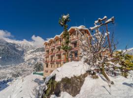 Snow City's Montana Blues Resort Manali - Heated & Air-Cooled Stay, ξενοδοχείο σε Manāli