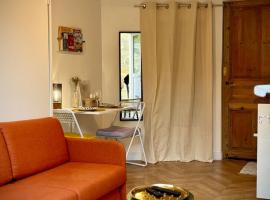 Le Petit Chai - Studio tout equipé au calme proche universités et transports, hotel di Talence