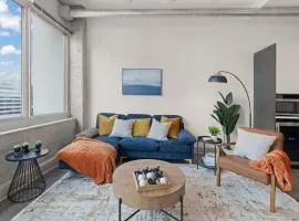 LUXE 1BR Condo with Downtown ATL view