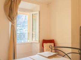 La Finestra Sul Molo, hotel a Torno