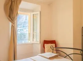 La Finestra Sul Molo by Rent All Como