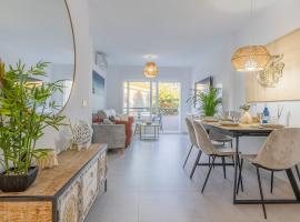 Coqueto apartamento en primera linea de playa, hotel i Novo Sancti Petri