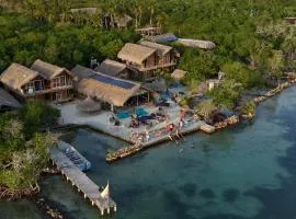 Santa Lova Eco-hostel Isla Tintipan
