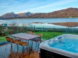 Glenachulish Bay with Hot Tub