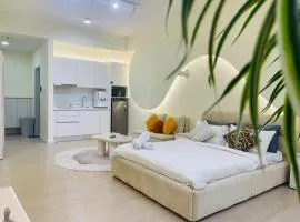 Crystal Palace Chamber Residence by KLCC