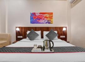 Super Townhouse Hotel O Benchmark, khách sạn ở Indore