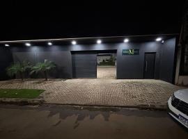Malu Espaço inteiro para temporada Lucas do Rio Verde MT, Hotel in Caçapava